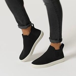 Rothys The Chelsea Sneaker Black Knit High Top Ankle Bootie Pull-On Shoe US W10